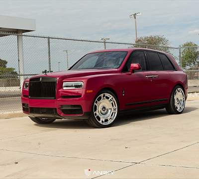 Фото дисков Anrky RF-177 на Rolls-Royce Cullinan