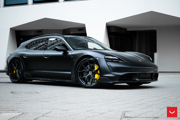 Фото дисков Vossen HF-5 Черный глянец на Porsche Taycan I