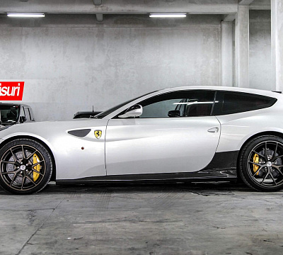 Фото дисков HRE P101 на Ferrari FF