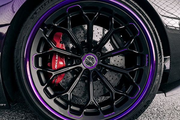 Фото дисков Brixton Forged CM6-RS Черный сатин на McLaren 720S
