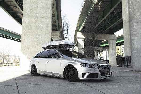 Фото дисков Rotiform GRZ Черный сатин на Audi A/S/RS 4 (B8)