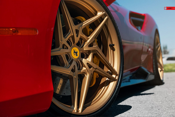 Фото дисков Anrky S1-X3 Сатиновое золото на Ferrari 488