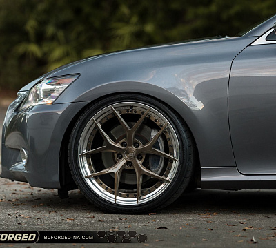 Фото дисков BC Forged HCS21 на Lexus GS IV