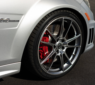 Фото дисков HRE FF04 на Mercedes-Benz C-Class (W204)