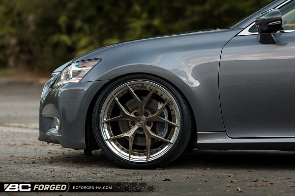 Фото дисков BC Forged HCS21 Глянцевая бронза на Lexus GS IV