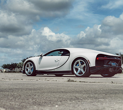 Фото дисков 1886 Wheels S005 на Bugatti Chiron