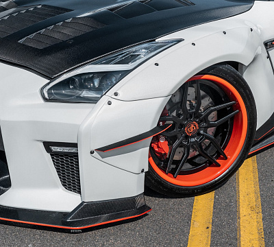 Фото дисков Strasse Wheels SV4 Deep Concave FS на Nissan GT-R