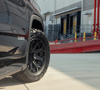 Фото дисков 4PLAY 4P80R на GMC Sierra IV