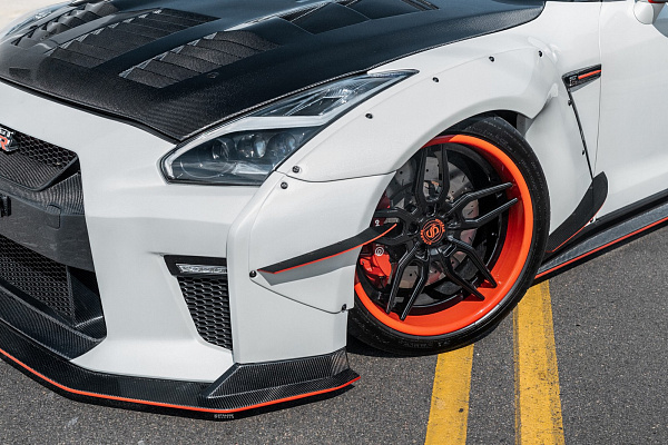 Фото дисков Strasse Wheels SV4 Deep Concave FS Другой цвет на Nissan GT-R