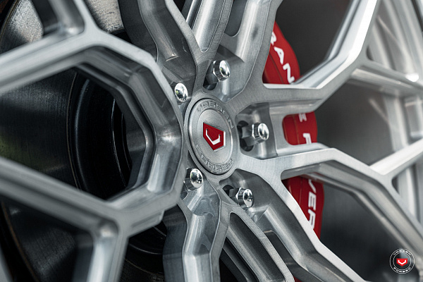 Фото дисков Vossen S17-01 Глянцевый тонированный лак на Range Rover IV