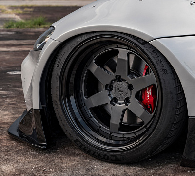 Фото дисков Strasse Wheels S6 Competition на Toyota Supra A90