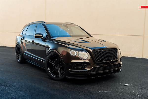 Фото дисков Anrky AN15 Глянцевый лак на Bentley Bentayga