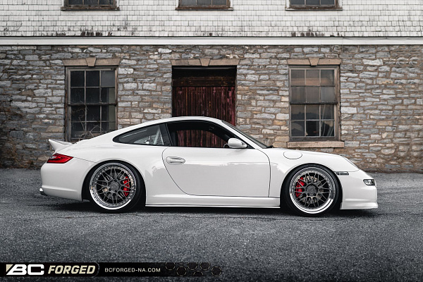 Фото дисков BC Forged LE81 // MLE81 Глянцевый графит на Porsche 911 VI