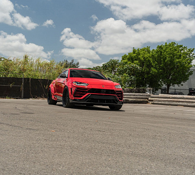 Фото дисков 1886 Wheels S009 на Lamborghini Urus