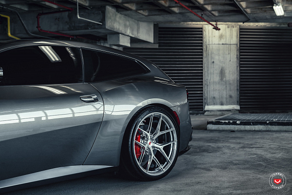 Фото дисков Vossen S21-01 Полированный лак на Ferrari GTC4Lusso