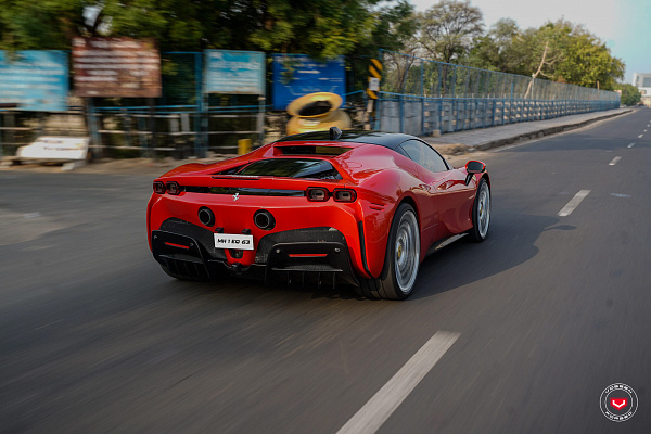 Фото дисков Vossen S21-11T Глянцевый лак на Ferrari SF90