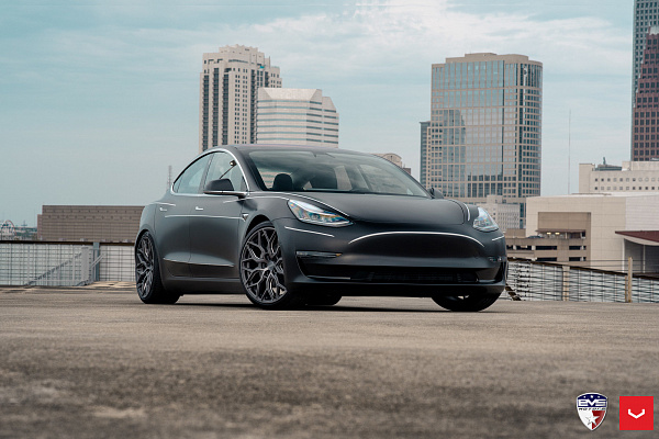 Фото дисков Vossen HF-2 Сатиновый графит на Tesla Model 3