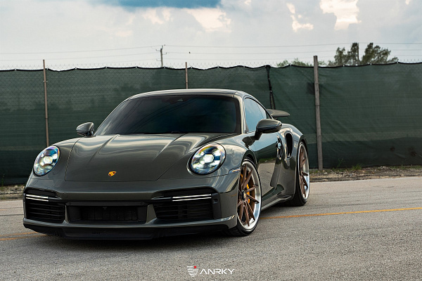 Фото дисков Anrky AN33 Сатиновая бронза на Porsche 911 VIII