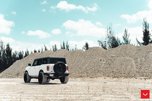 Фото дисков Vossen HF6-5 Черный сатин на Ford Bronco
