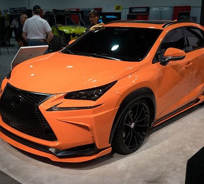 Фото дисков HRE P104 на Lexus NX I