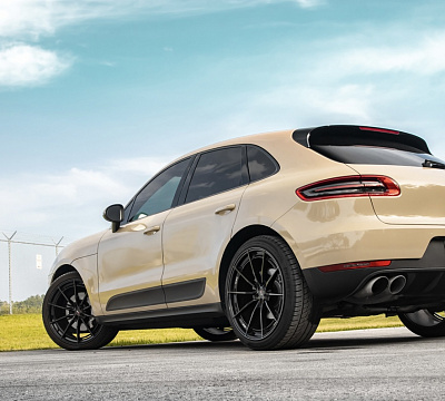 Фото дисков Savini SV-F1 на Porsche Macan I