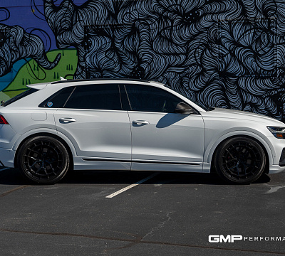 Фото дисков Vossen HFX-1 (5-Lug) на Audi Q8