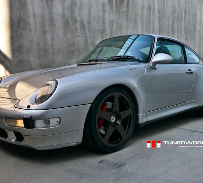 Фото дисков HRE 305M на Porsche 911 IV