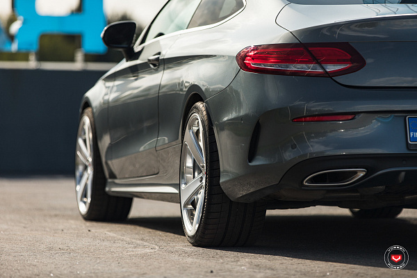 Фото дисков Vossen CG-210 Глянцевый лак на Mercedes-Benz C-Class (W205)