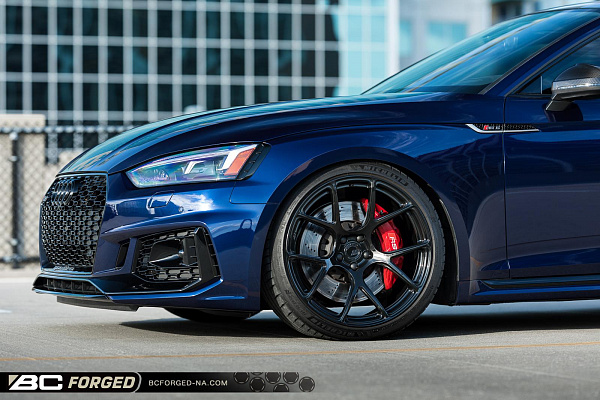 Фото дисков BC Forged RZ05 Черный глянец на Audi A/S/RS 5 (F5)