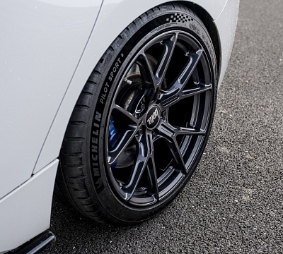 Фото дисков Bola FLY на BMW 2/M2 (F22/F87)