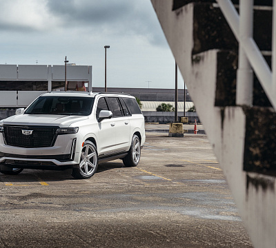 Фото дисков Vossen HF6-2 на Cadillac Escalade V