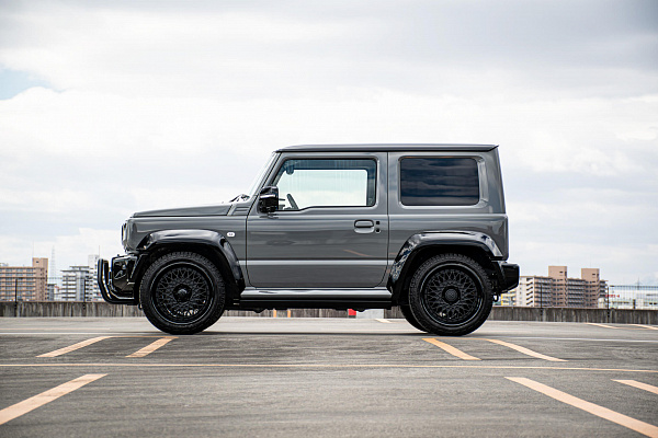 Фото дисков HRE 501 Черный сатин на Suzuki Jimny IV