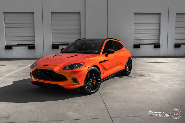 Фото дисков Vossen EVO-6T Черный глянец на Aston Martin DBX
