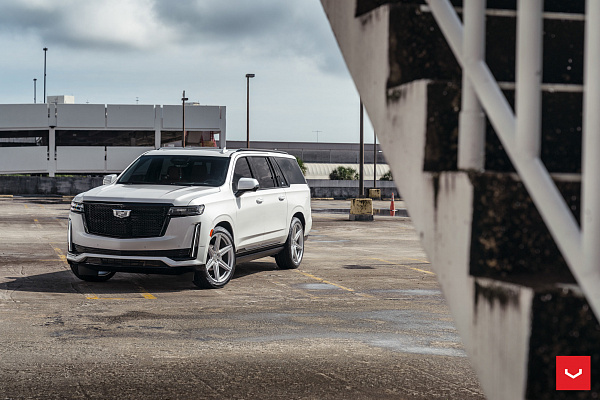 Фото дисков Vossen HF6-2 Серебро на Cadillac Escalade V