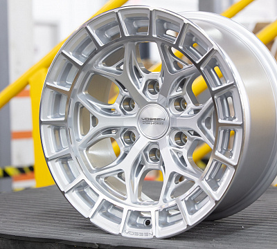 Vossen HFX-1 (6-Lug)