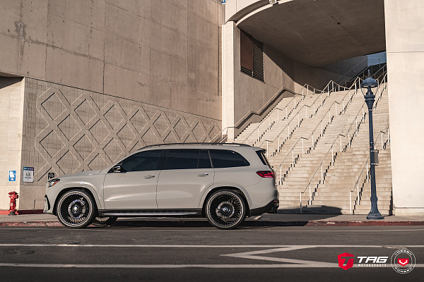 Фото дисков Vossen S17-16 Черный глянец на Mercedes-Benz GLS (X167)