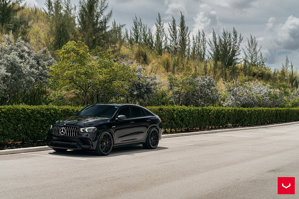 Фото дисков Vossen HF-7 Черный глянец на Mercedes-Benz GLE II