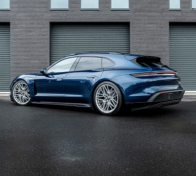 Фото дисков Bola FLZ на Porsche Taycan I