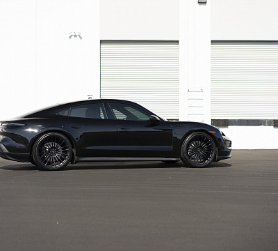 Фото дисков Vossen S17-04 на Porsche Taycan I
