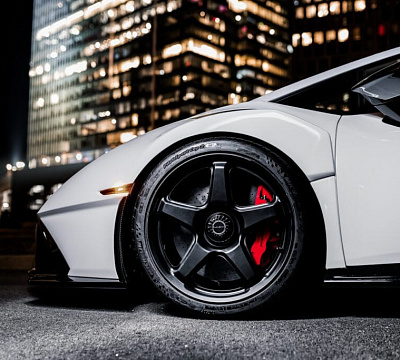Фото дисков Brixton Forged TR05 на Lamborghini Huracan