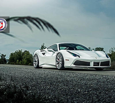 Фото дисков HRE P101 на Ferrari 488