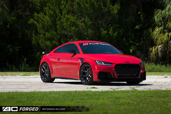Фото дисков BC Forged KL11 Глянцевый темный лак на Audi TT (8S)