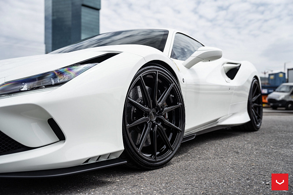 Фото дисков Vossen HF-3 Черный сатин на Ferrari F8
