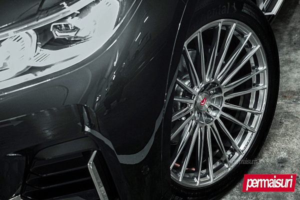 Фото дисков Vossen S17-04 Глянцевый лак на BMW X7 (G07)