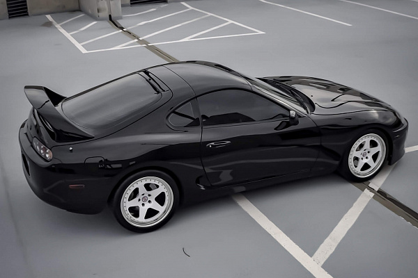 Фото дисков HRE 305 Белый глянец на Toyota Supra A80
