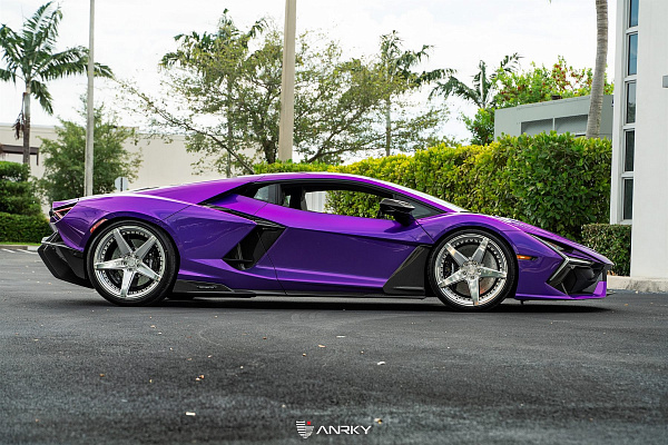 Фото дисков Anrky RS5.2 Полированный лак на Lamborghini Revuelto