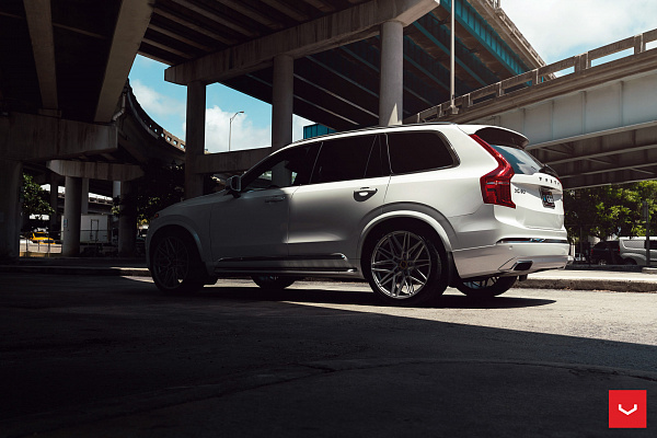 Фото дисков Vossen HF-7 Серебро на Volvo XC90 II