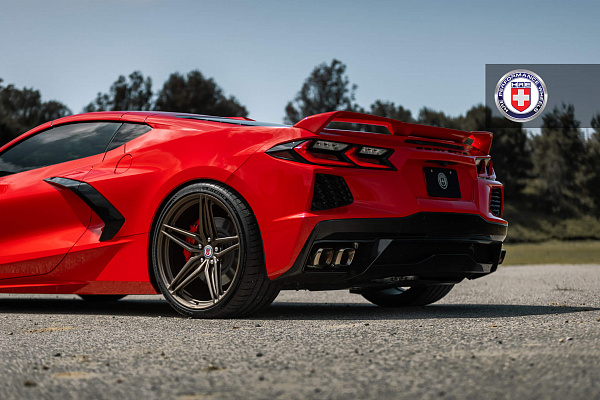 Фото дисков HRE P107SC Сатиновая бронза на Chevrolet Corvette C8