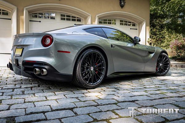 Фото дисков HRE P103 Черный сатин на Ferrari F12