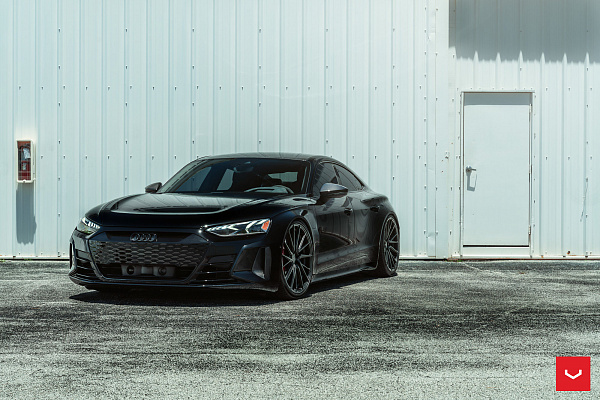 Фото дисков Vossen HF-4T Черный сатин на Audi E-tron GT